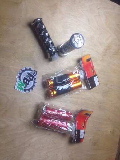 Грипсы цветные MD pitbikemarket.ru