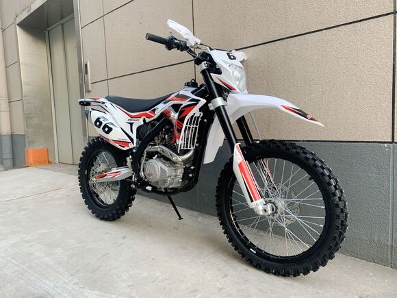 Кроссовый мотоцикл BSE Z4 Red 66 21/18 pitbikemarket.ru