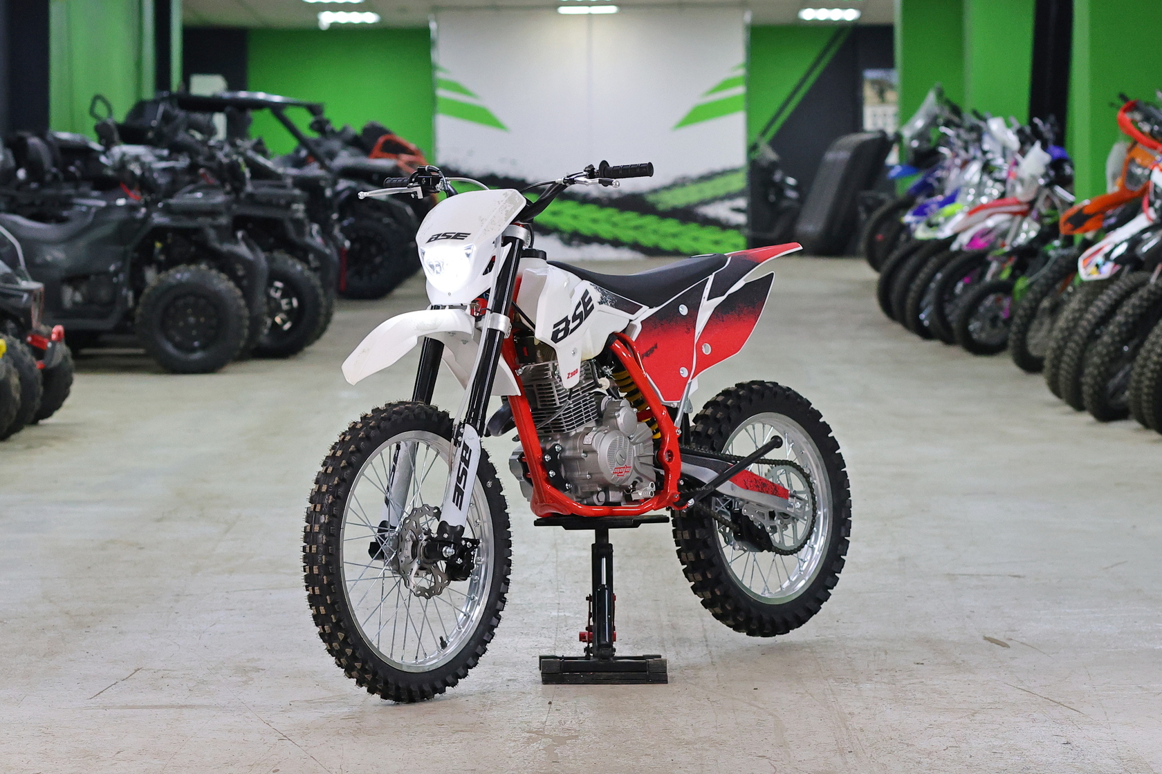 Кроссовый мотоцикл BSE Z3.00 21/18 JumpFury Red/White-1