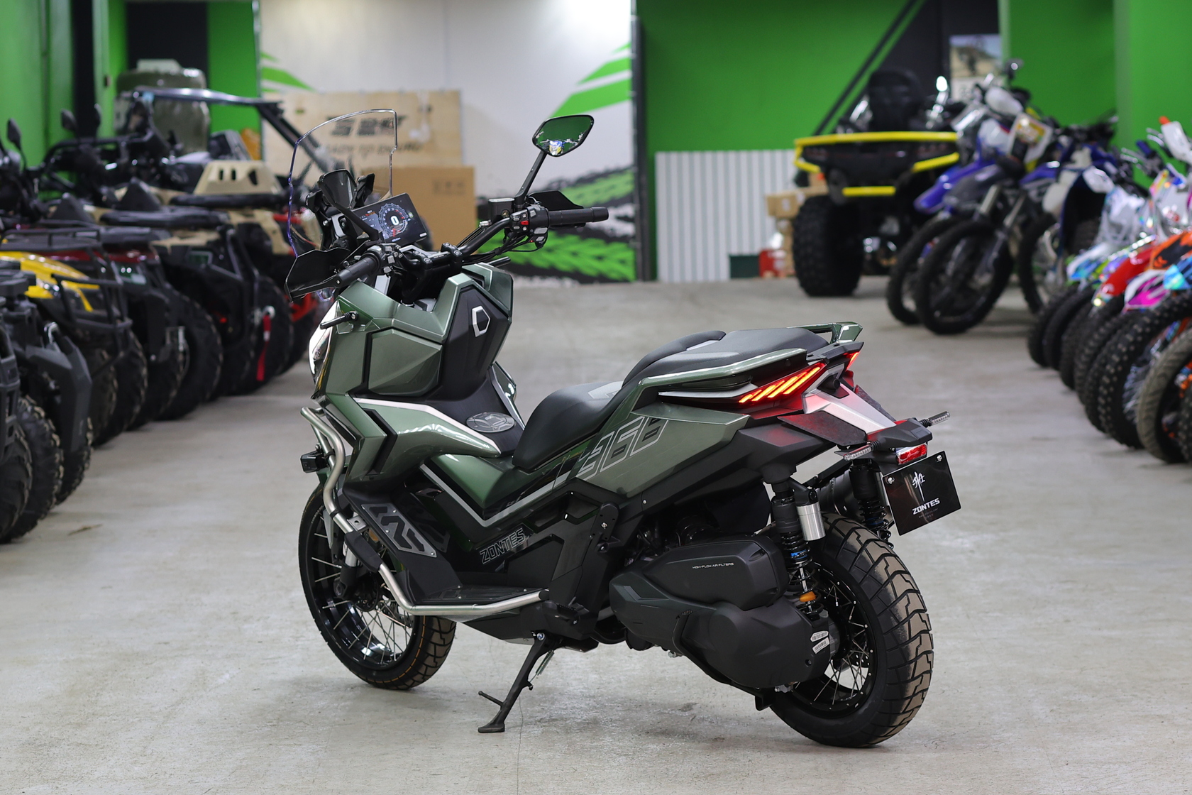 Максискутер ZONTES ZT368-G (ZT1P79MP EFI) 17/14 (2025 г.) ПТС (Зеленый)-3